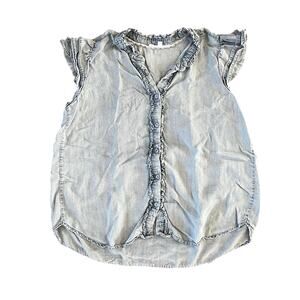 ❤️ 3/$25 Jane & Delancey Button Up Ruffled Light Denim Blouse | L